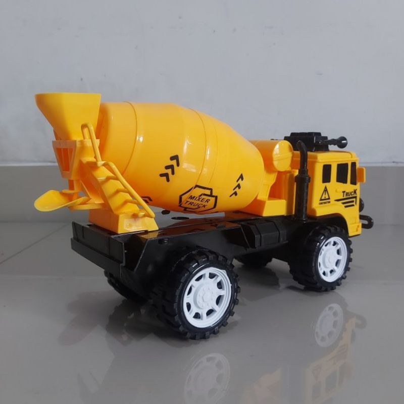 Mainan Mobil Truk Molen - Miniatur Mobilan Truck Mixer Tarik Anak Laki Cowok