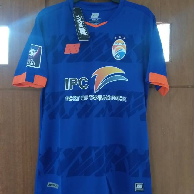 IPC Pelindo home futsal 2020. Kondisi BNWT size M. Bahan mantap bikinan noij. Buat yg suka jersey...