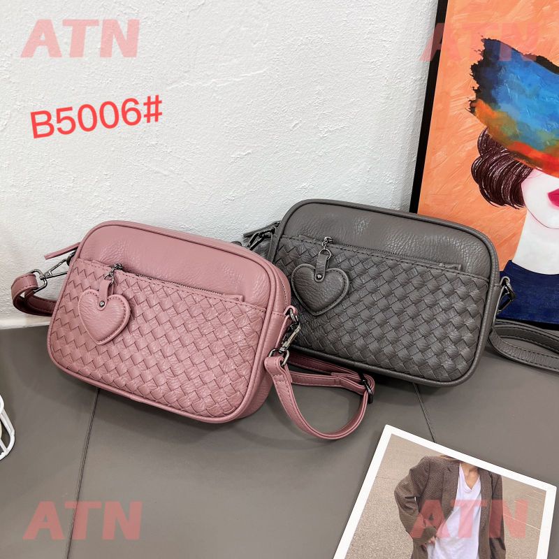 Tas Sling Bag Wanita Import