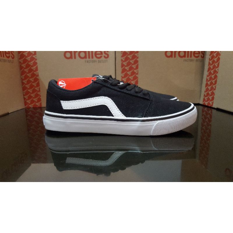 Sepatu Casual Ardilles Oldham Kanon TG Hitam Putih