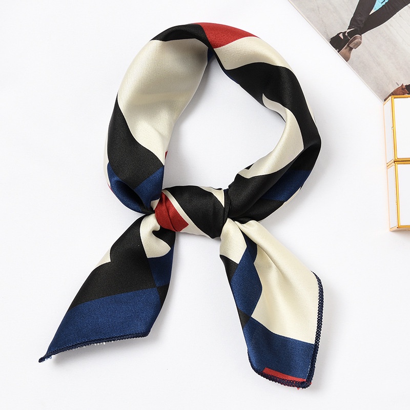 Mini Syal Korean Fashionable sutra syal leher syal tas syal 50x50cm wanita scarf satin Syal Sutra Square Syal Sutra Berkualitas Tinggi / Scarf Leher Fashion Dekorasi Tas Scarf Aksesoris / outer scarf