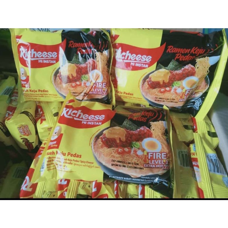 

Ready Mi Richeese Ramen Keju Pedas Level 3