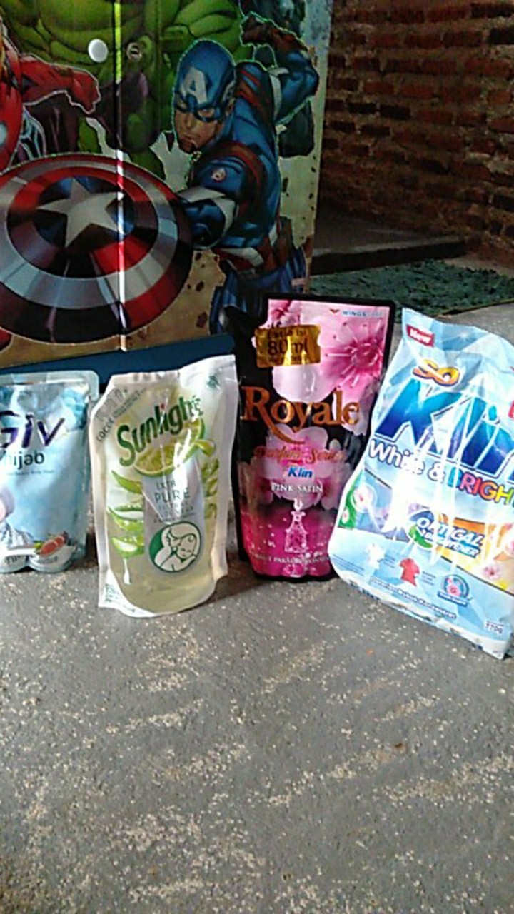 Royale Perfume Series 800 Ml Pewangi Pakaian Baju All Varian