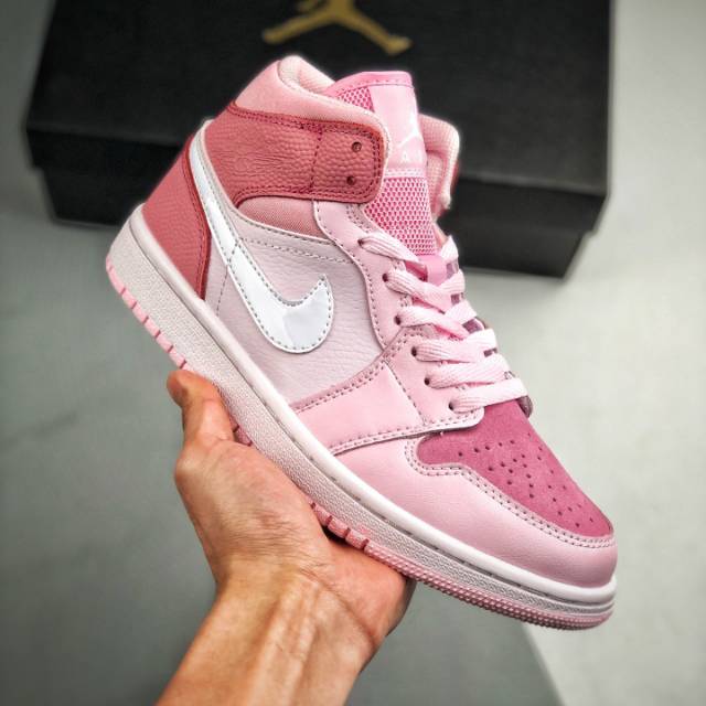 pink nike air jordan 1