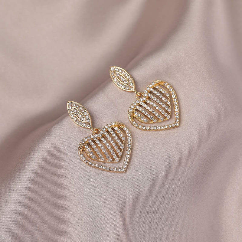 Korea Berongga Penuh Berlian Peach Jantung Studs Earrings Untuk Wanita Pribadi Perhiasan Permen Telinga