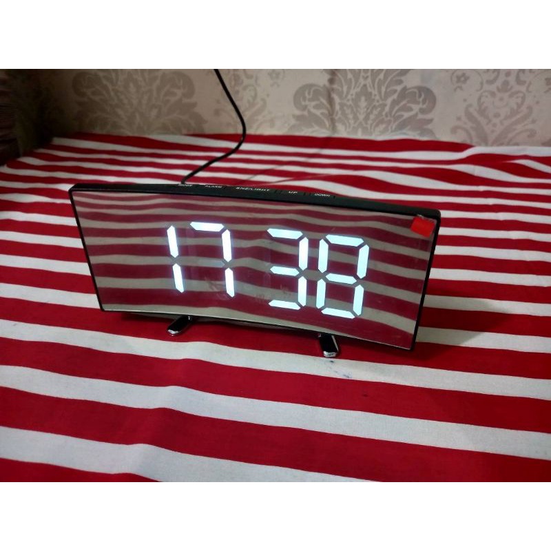 Jam Meja Digital Melengkung Mirror Alarm Clock SONIFER