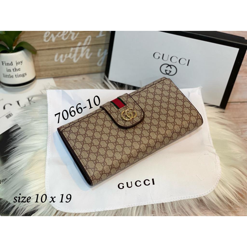 Dompet Panjang Lipat Lidah  Kode 7066 Bahan Wp Dan Emboss