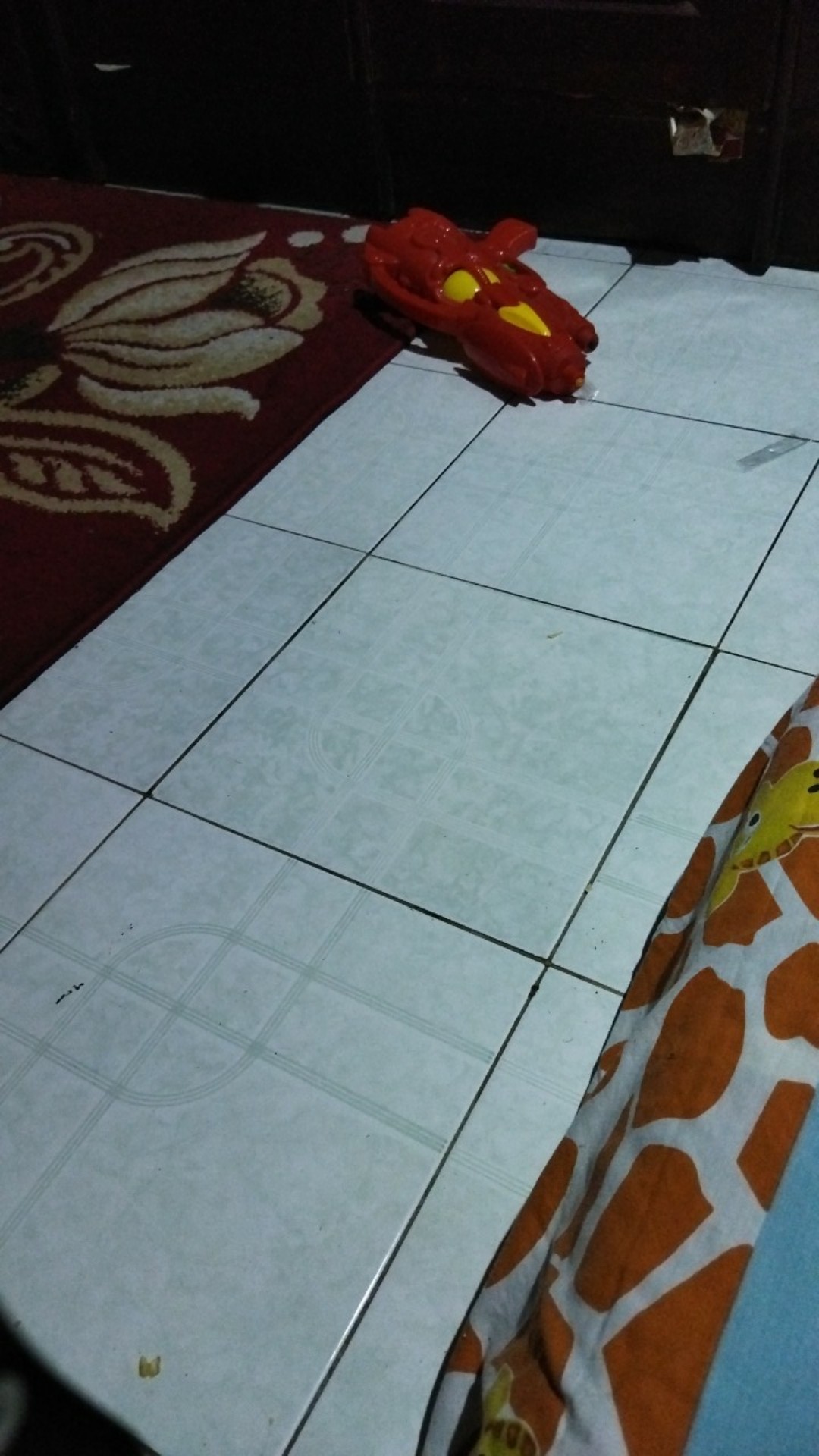 1 Set Wall Shower 8 Inc Tanpa Bobok Include Selang 2 Meter