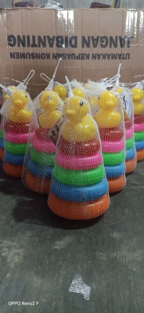 Mainan bayi susun tumpuk 6 ring donat bebek / mainan anak edukasi bebek 6 tumpuk ring donat