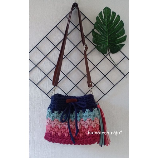 Tas Rajut Tyarn, Tas Rajut Serut