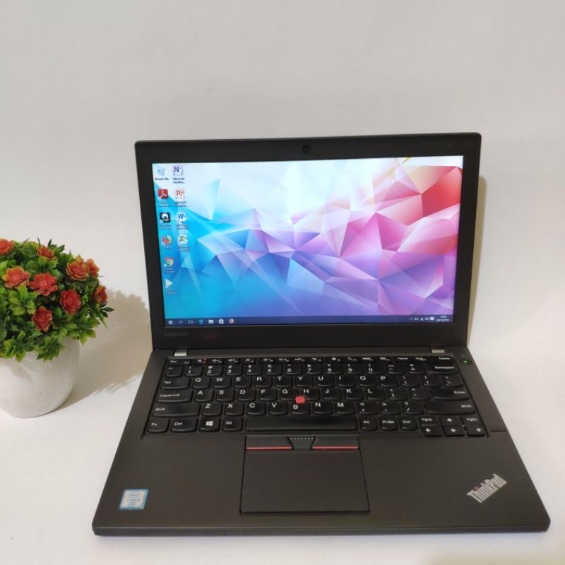 Laptop ultrabook lenovo thinkpad x260 - core i5 - ram 8gb - ssd 256gb  - 12.5inc