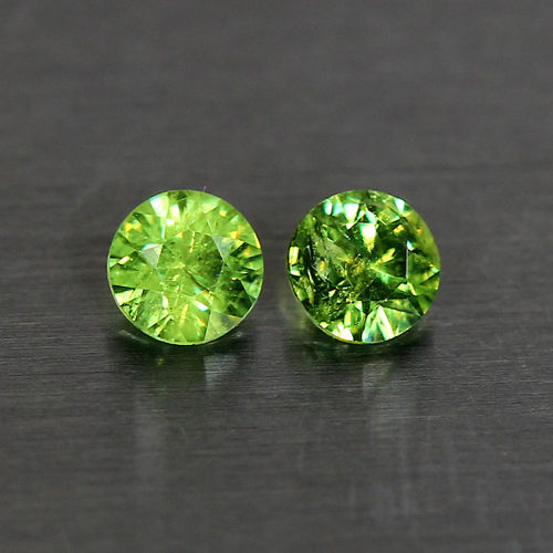 Pair Round 0.65ct tcw 4.1mm Natural Green Demantoid Garnet GD115