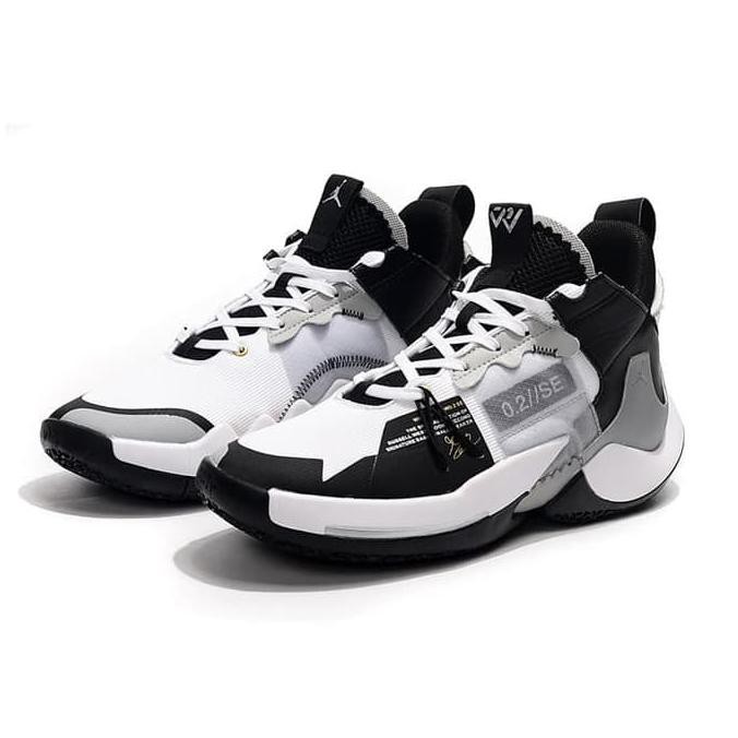 ■ TERLAKU SEPATU BASKET PRIA TERBARU■ NIKE AIR JORDAN LOW WHY NOT ZERO 2 SE WOLF GREY PK