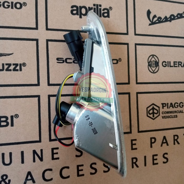 LAMPU SEIN DEPAN KIRI VESPA SPRINT PRIMAVERA