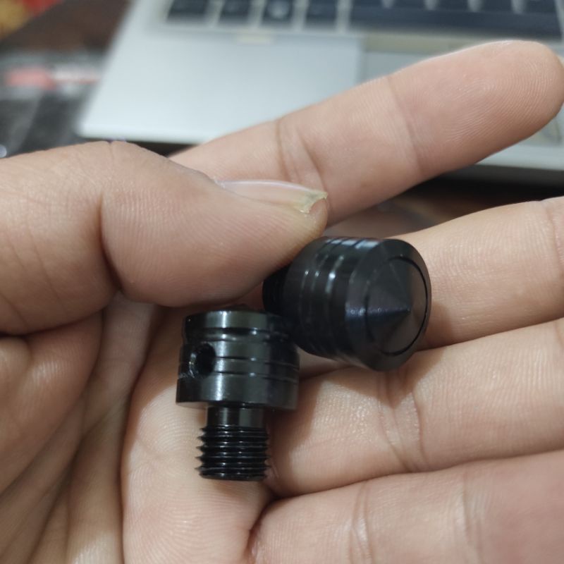 Penutup tutup lubang baut-baud spion variasi model black diamond bahan cnc sepasang motor nmax, beat, vario, aerox, crf, supra, mio, r15, mx, vario 125, vario 150, blade, revo, jupiter, pcx, adv, scoopy, fino, cb150r, cbr150r, rx king, tiger, megapro-6