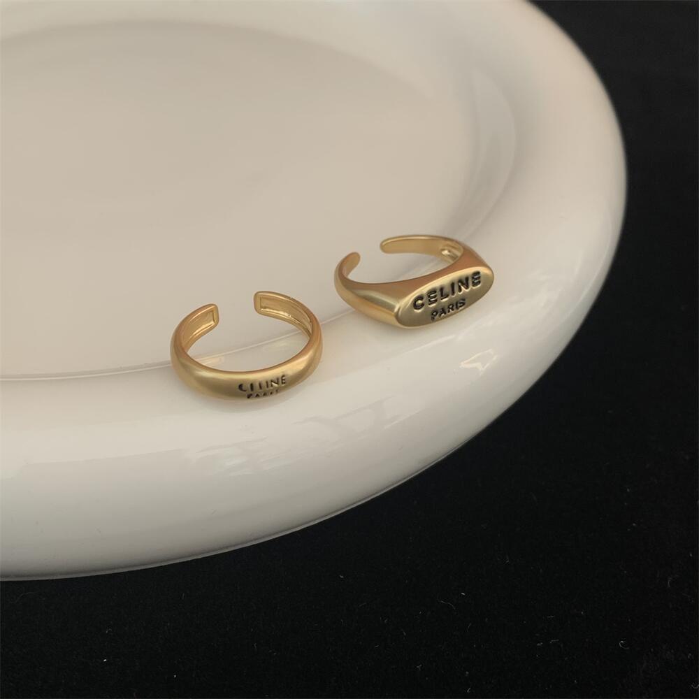 Mxbeauty Cincin Huruf Emas Retro Sederhana Hadiah Bentuk Lingkaran Matte Gadis Gaya Korea Ring