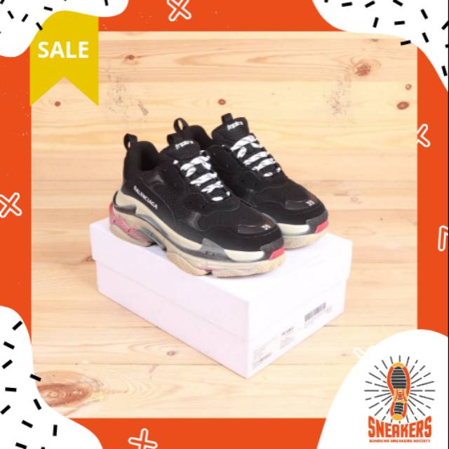 [PREMIUM] BALENCIAGA TRIPLE S BRED SEPATU SNEAKERS PRIA KETS GRADE ORI SANTAI KASUAL COWOK MURAH