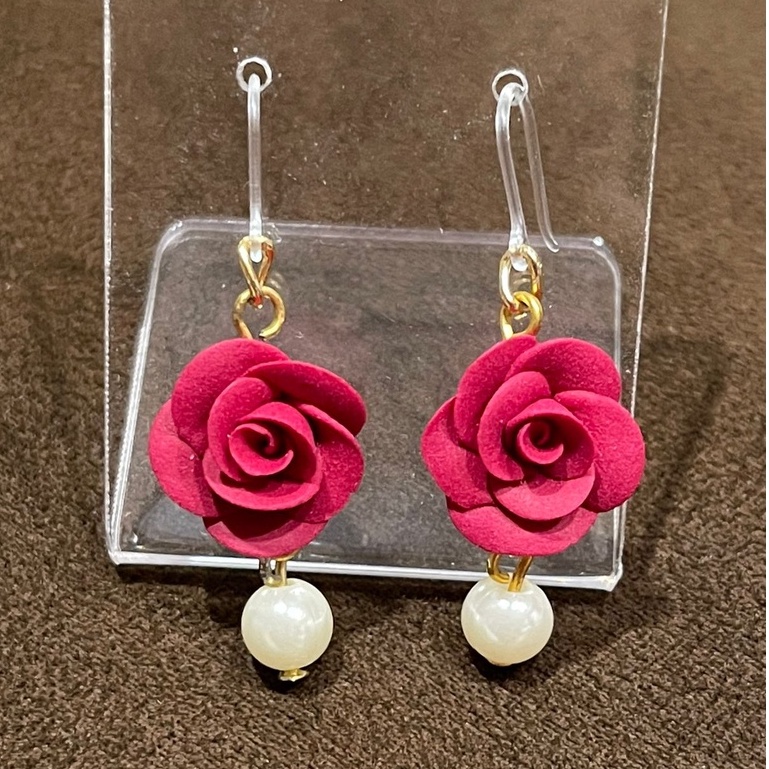 Anting Rose Merah Maroon bunga mawar clay with pearl dan kait plastik