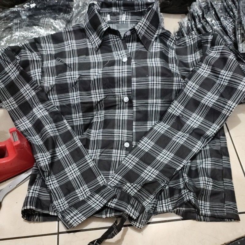 KEMEJA WANITA KERLITA KOTAK TALI SIZE M-6