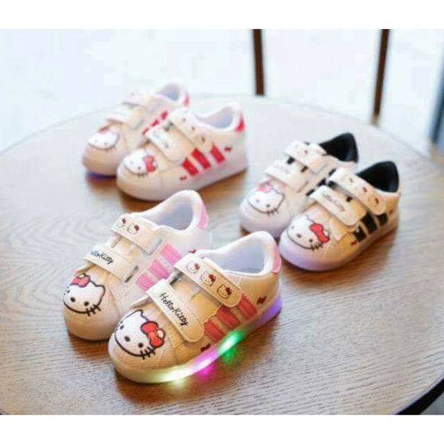 Shoes kitty  diva / SEPATU LAMPU / sepatu anak perempuan