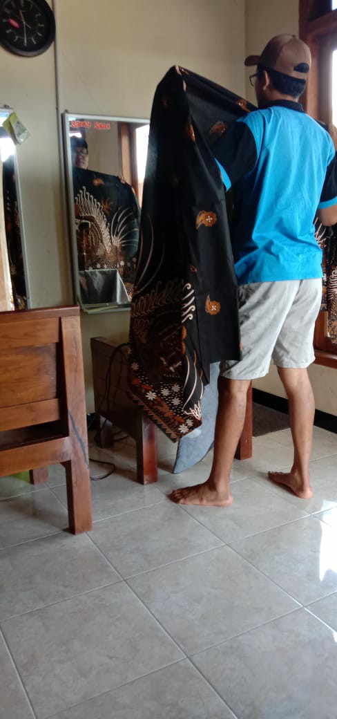 (best Seller) Kain Batik Solo Motif Wayang Warna Dasar Hitam