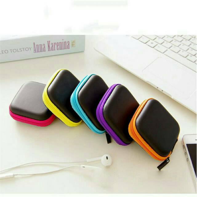 Pouch Headset / Tempat Headset