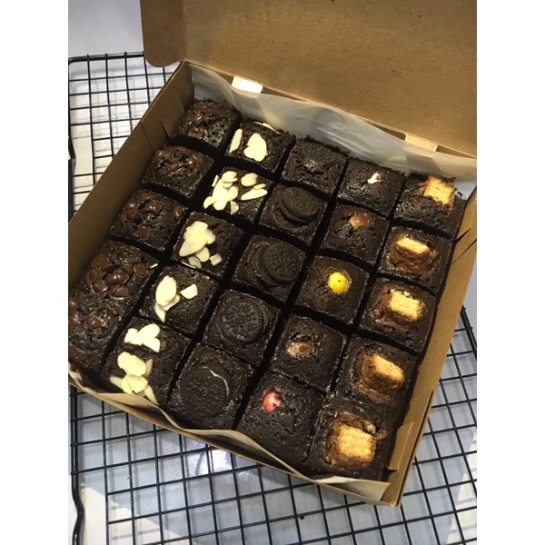 

Fudgy Brownies by Aviel
