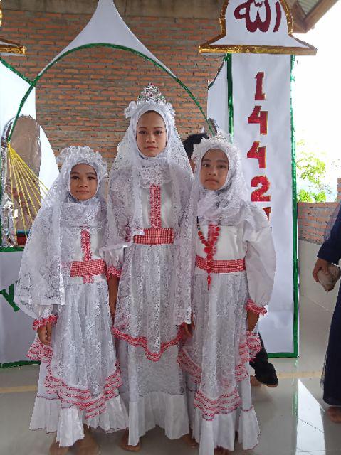 Gamis Brokat Cavlin // Lumbung Batik