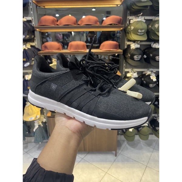 Sepatu Ripcurl black012