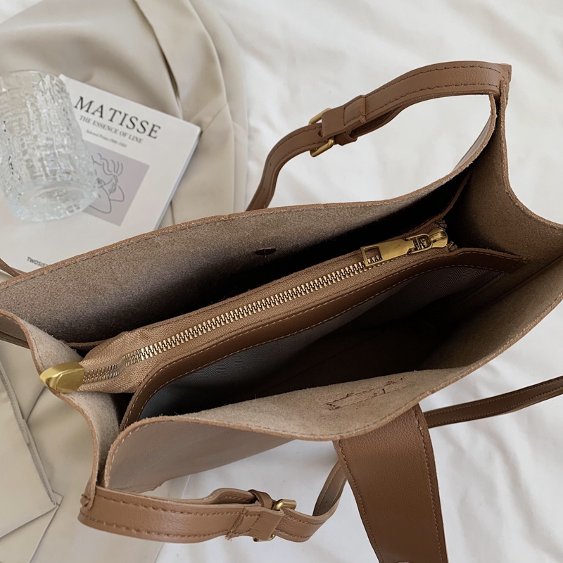 Tas Selempang Wanita AMAYA - Iruki