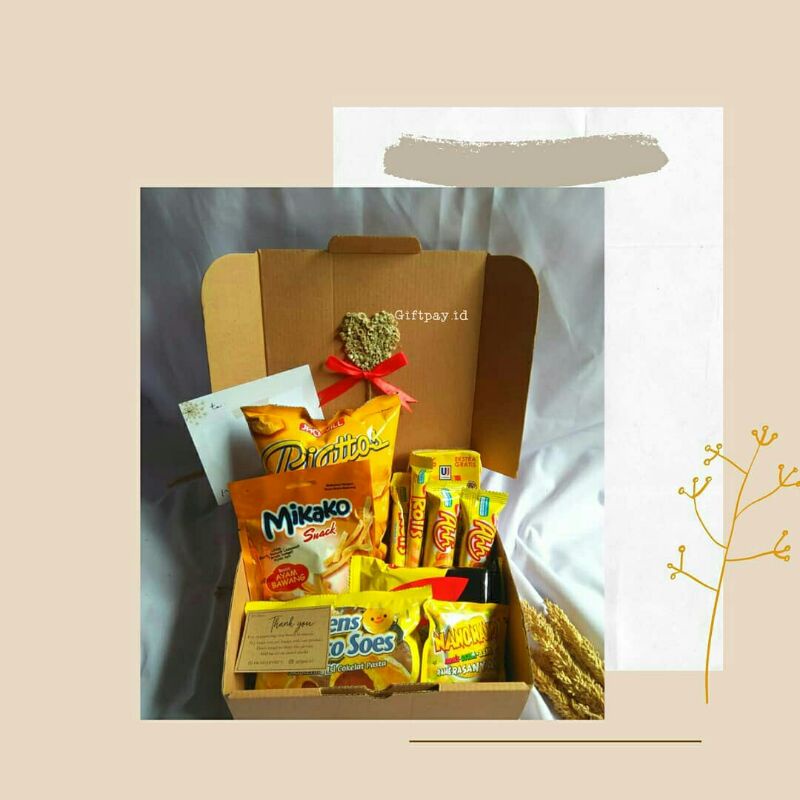 

Snackbox Yellow