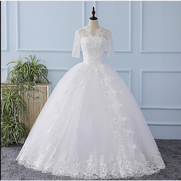 Gaun pengantin muslim tertutup putih renda mewah