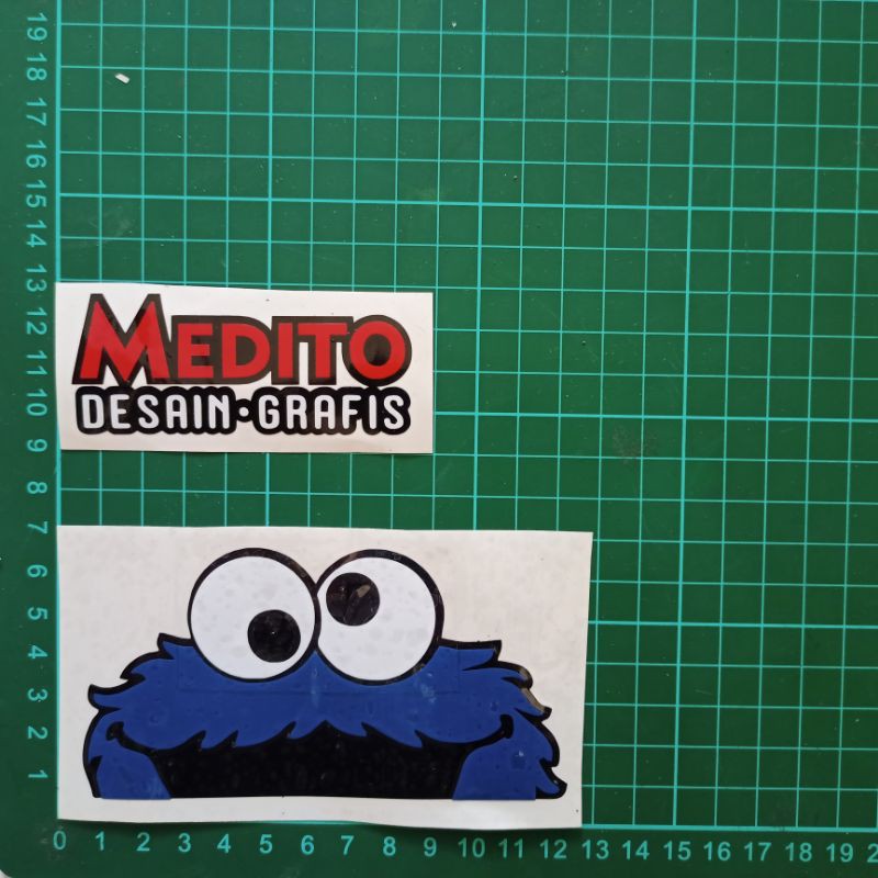 Sticker Cutting Elmo