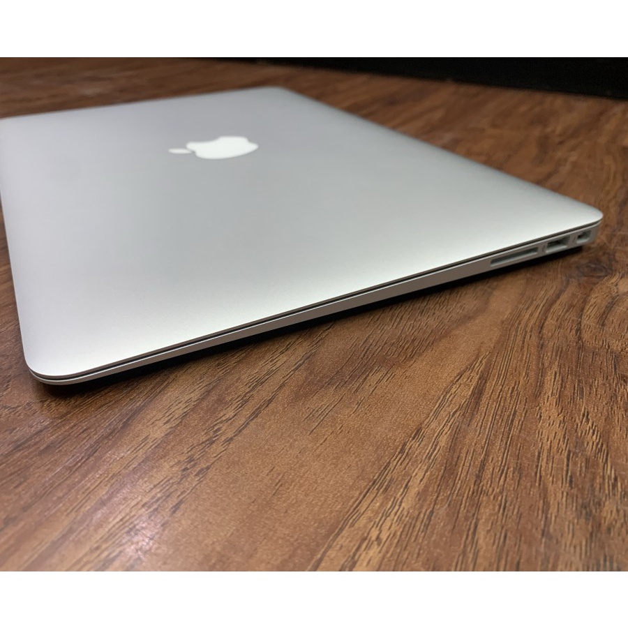 Murah Macbook Air 13-inch Ci7 Ram 8GB SSD 256GB 2015 (SEDOND)