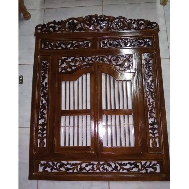Pigura Jendela Krepyak Cermin Hias Plus Kaca Ukuran Jumbo Ukir Kayu Furnitur Mebel Jepara