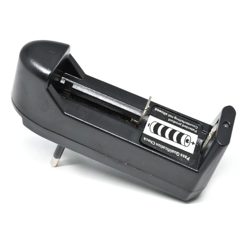 CHARGER UNIVERSAL BATERAI 18650 LITHIUM ION