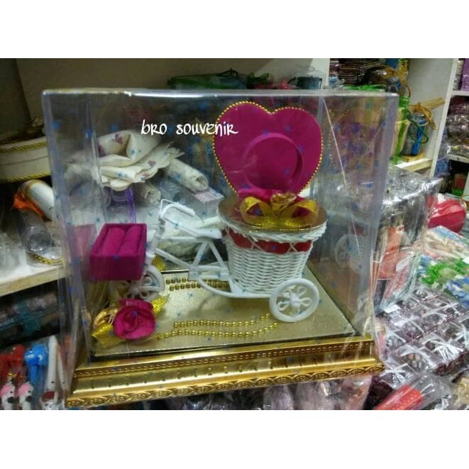 Tempat Mahar Perhiasan Pernikahan Sepeda Cincin Gelang ...