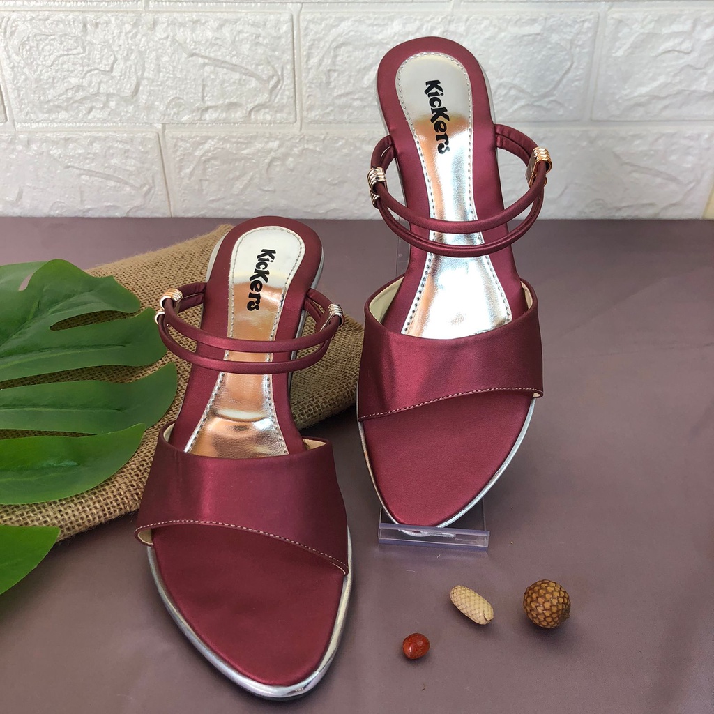 SANDAL SLOP PUTRI HEELS 5 SENDAL CEWEK WANITA PESTA RESEPSI TERBARU MODEL ELSA TERLARIS TERMURAH SANDAL HIGH HEELS WANITA GLITER 5cm HAK LANCIP TERBARU KEKINIAN SENDAL HELS PUMP PEREMPUAN DEWASA SLOP MEWAH ELEGAN TERBARU