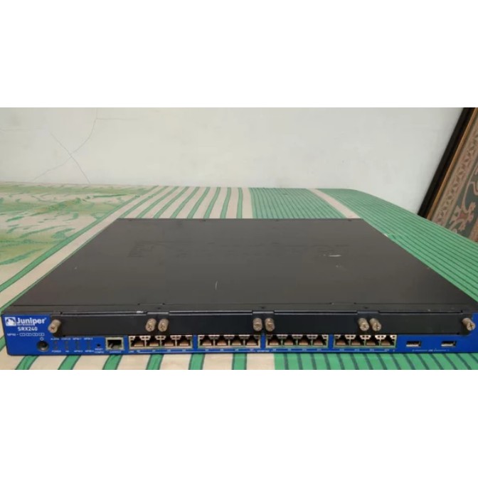 Jual Juniper Networks SRX240 Services Gateway 16 PORT GIGABIT Shopee