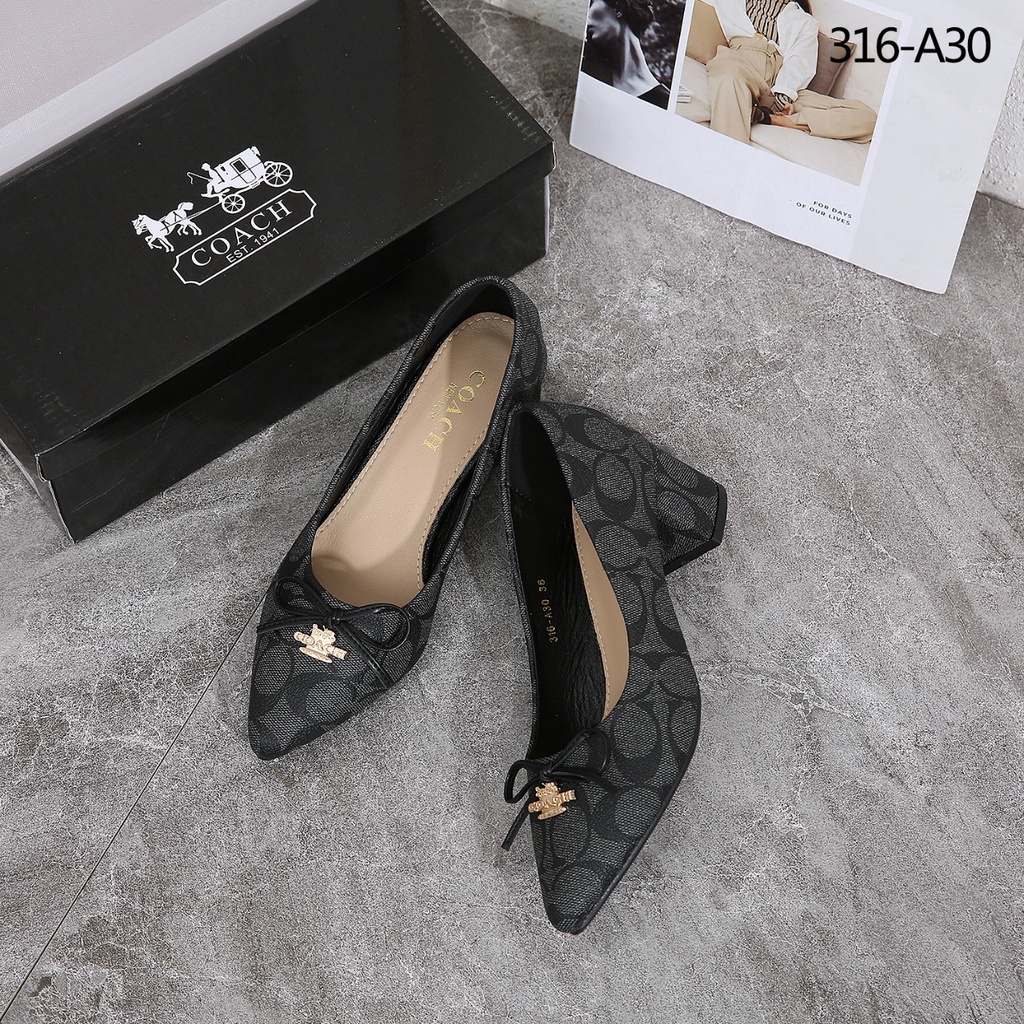 Coa Signature Canvas Blok Heel Pumps 316-A30