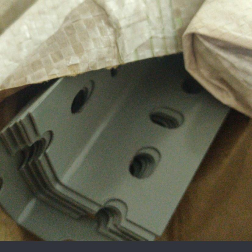 [43] Besi Siku Lubang / Siku Lobang panjang 3 Meter tebal 1,15mm 650SBTB