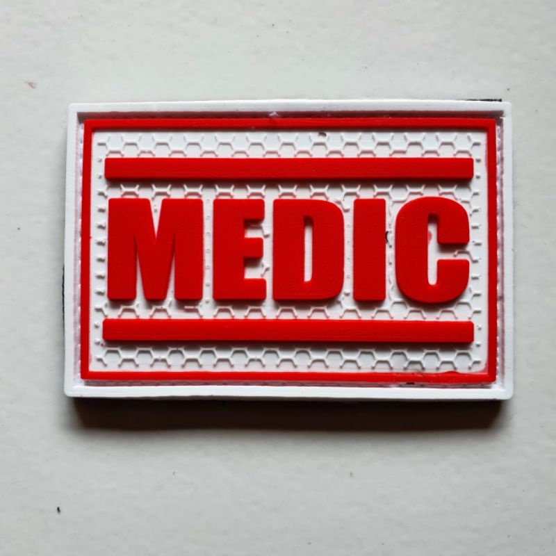 patch rubber logo tulisan medic dasar putih / tempelan emblem karet velcro