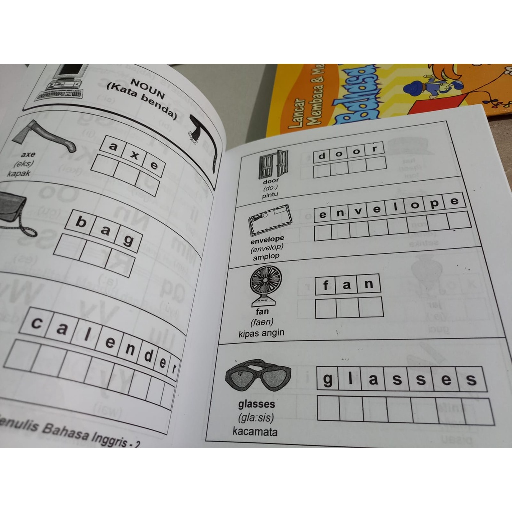 Buku Anak Lancar Membaca &amp; Menulis Bahasa Inggris 3 untuk TK SD Serba Jaya