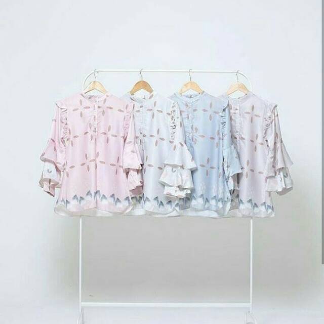 Selena Blouse by Wearing Klamby