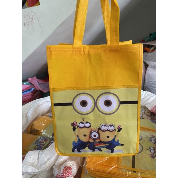 TAS ULTAH 20x14x26 -GAMBAR ACAK