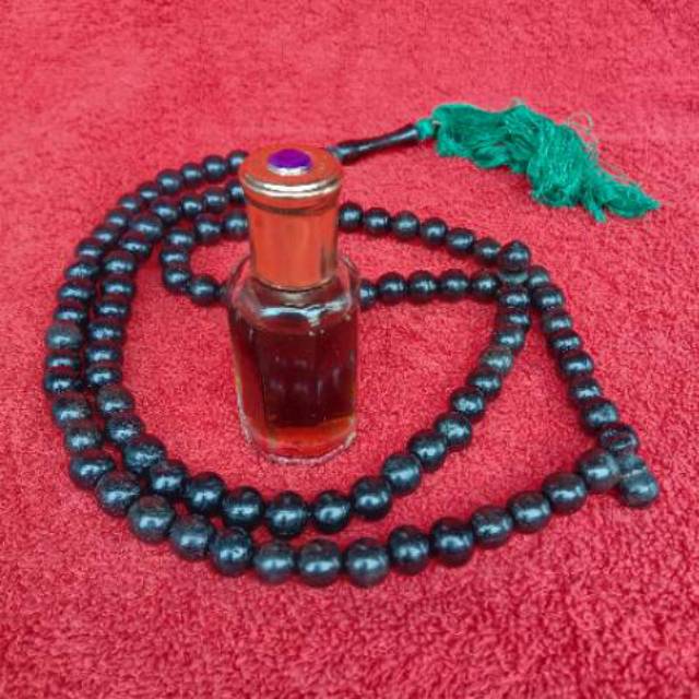 Jual Promo Paket Hemat Satu Paket Minyak Gaharu Asli Isi 10ml Tasbih Gaharu Original Aroma Khas Dim 8mm Indonesia Shopee Indonesia