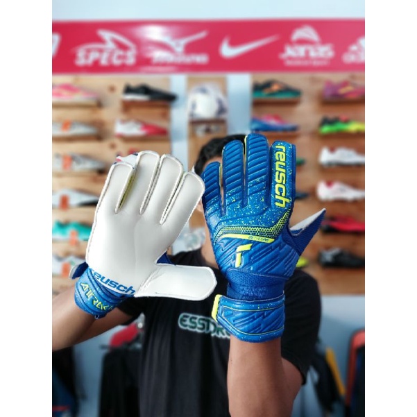 REUSCH ATTRAKT SOLID