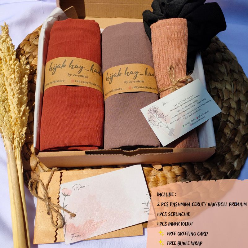 

Hampers cewek Kado Wisuda / Kado Ulang Tahun Cewek / Hampers Hijab / Gift Box Birthday /