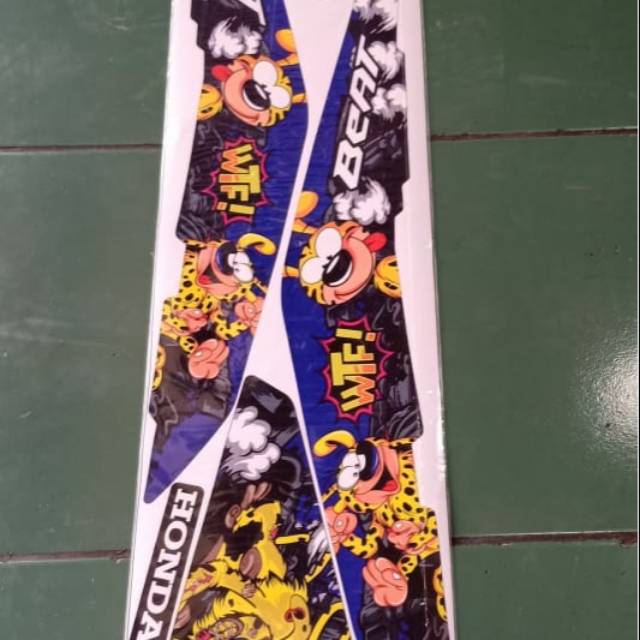 Striping beat f1 lama