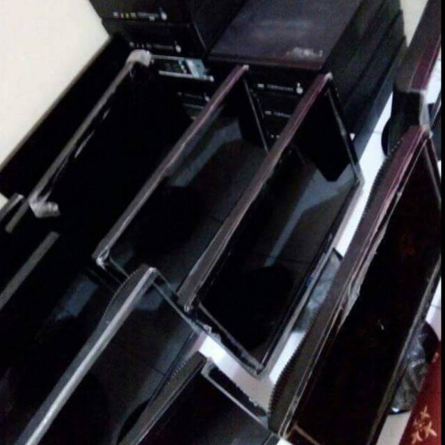 Jual lcd 15.6 inch wearnes